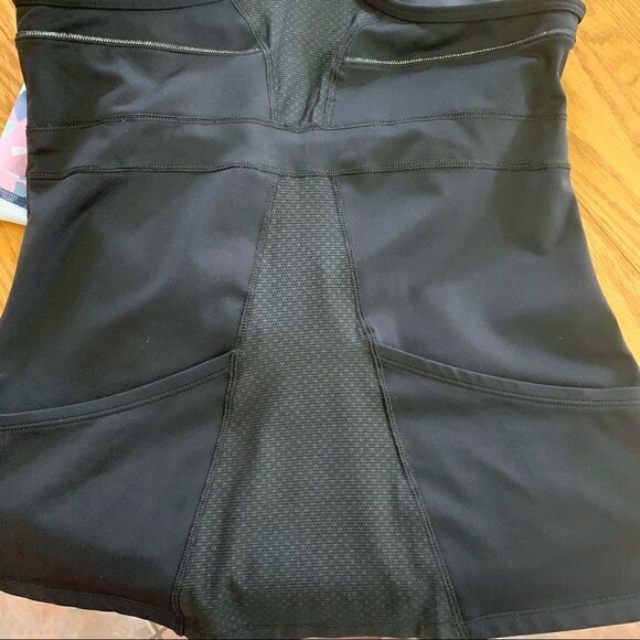 Althleta Black Tank Top - Picture 3 of 7